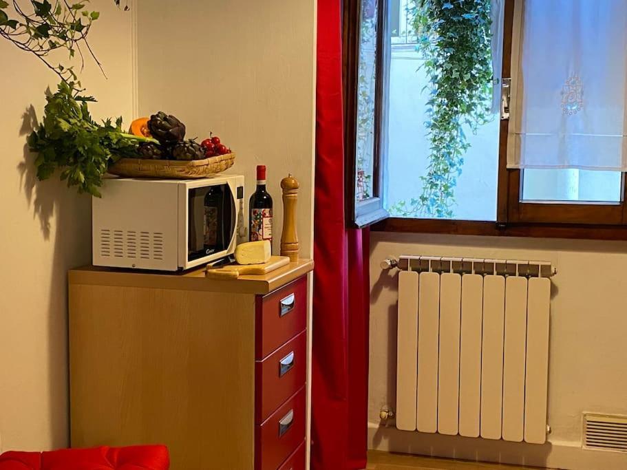 San Lorenzo Apartment In Red 피렌체 외부 사진