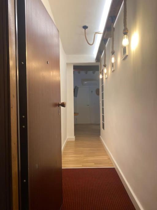 San Lorenzo Apartment In Red 피렌체 외부 사진